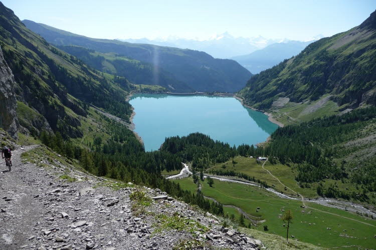 125 zum Lac de Tzeuzier 187